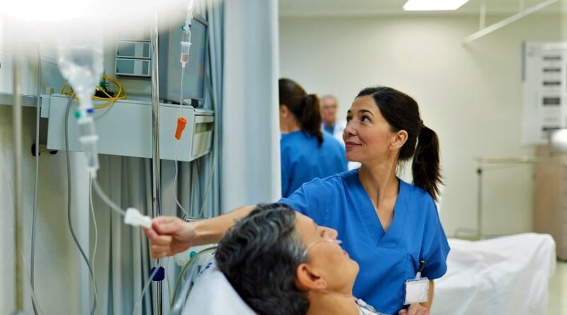 Estudio revela que en Chile una enfermera cuida a 14 pacientes en promedio