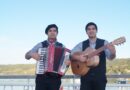 Con acordeón y guitarra, “Juan y Checho” vuelven con nuevas cuecas chilotas
