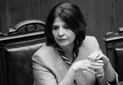 El “indulto” no alcanzó para Marcela Ríos, ministra de Justicia renunció al cargo